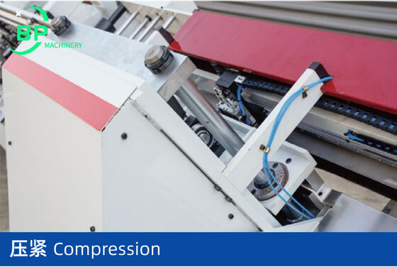 Machine d'emballage automatique de dos de cahier BPBB30L2F avec double alimentateur de couverture et fonctions de colle froide ou de colle chaude pour la reliure de cahiers de lycée